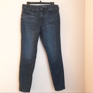 Universal Thread High Rise Jegging— Jeans